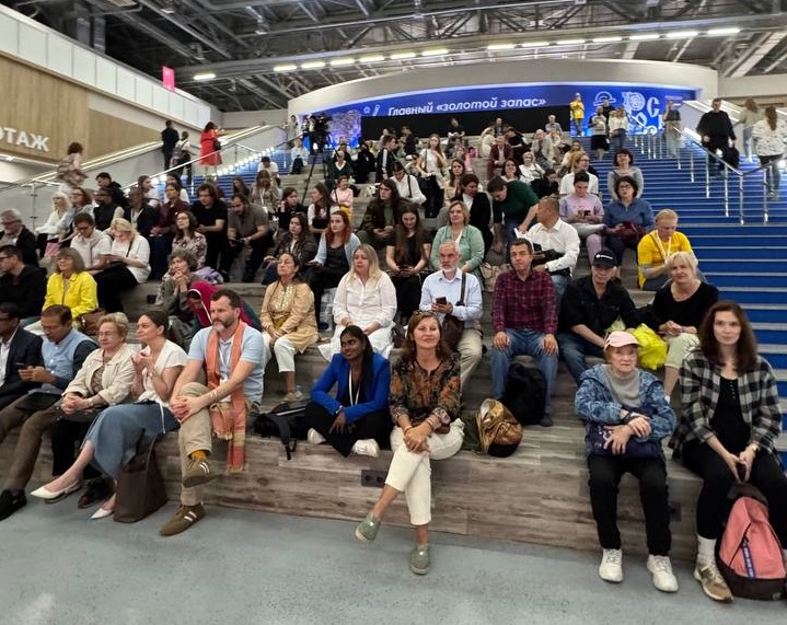 Презентация книги Алисы Мирошниченко на ММКВЯ 2025